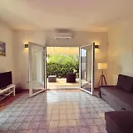 Casa *